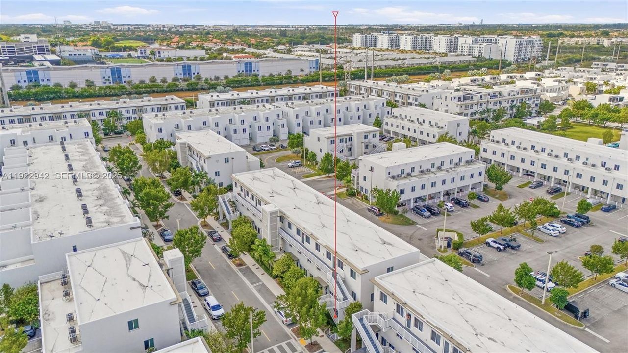 For Sale: $550,000 (3 beds, 2 baths, 1315 Square Feet)