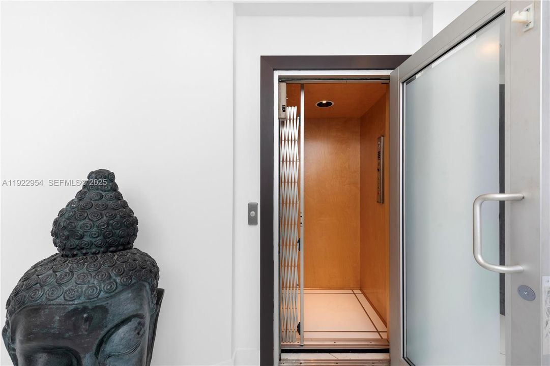 For Sale: $5,680,000 (6 beds, 6 baths, 0 Square Feet)