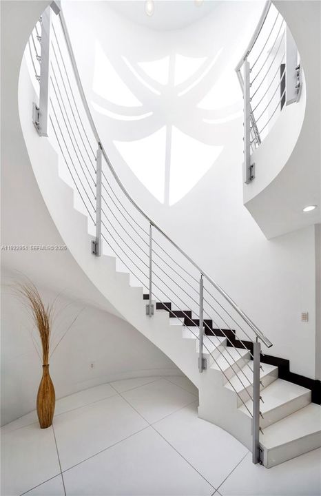 For Sale: $5,680,000 (6 beds, 6 baths, 0 Square Feet)