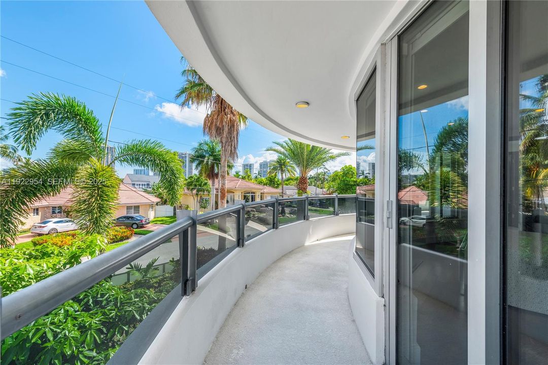 For Sale: $5,680,000 (6 beds, 6 baths, 0 Square Feet)