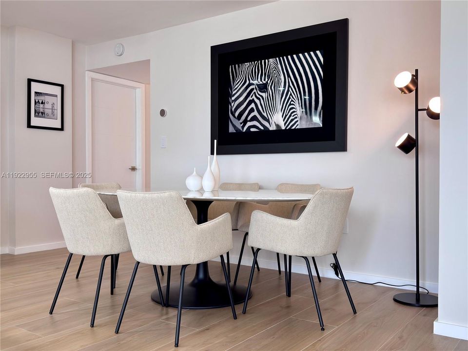 En Venta: $829,000 (3 camas, 2 baños, 1430 Pies cuadrados)