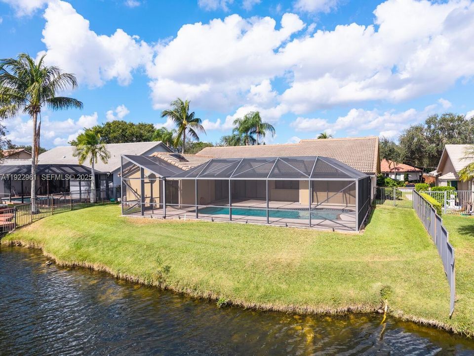 For Sale: $825,000 (4 beds, 2 baths, 2388 Square Feet)