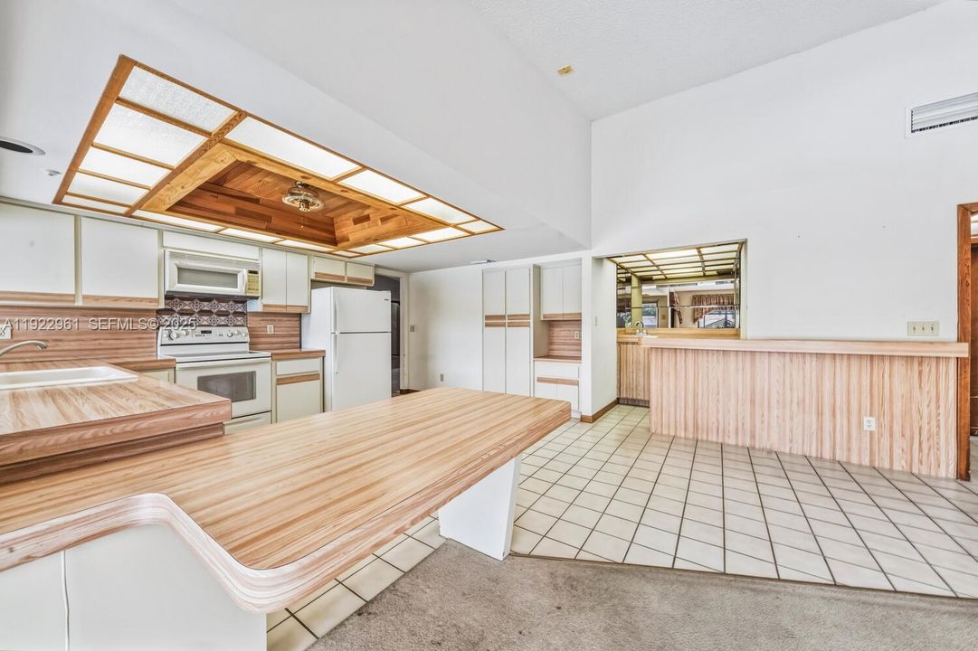 For Sale: $825,000 (4 beds, 2 baths, 2388 Square Feet)