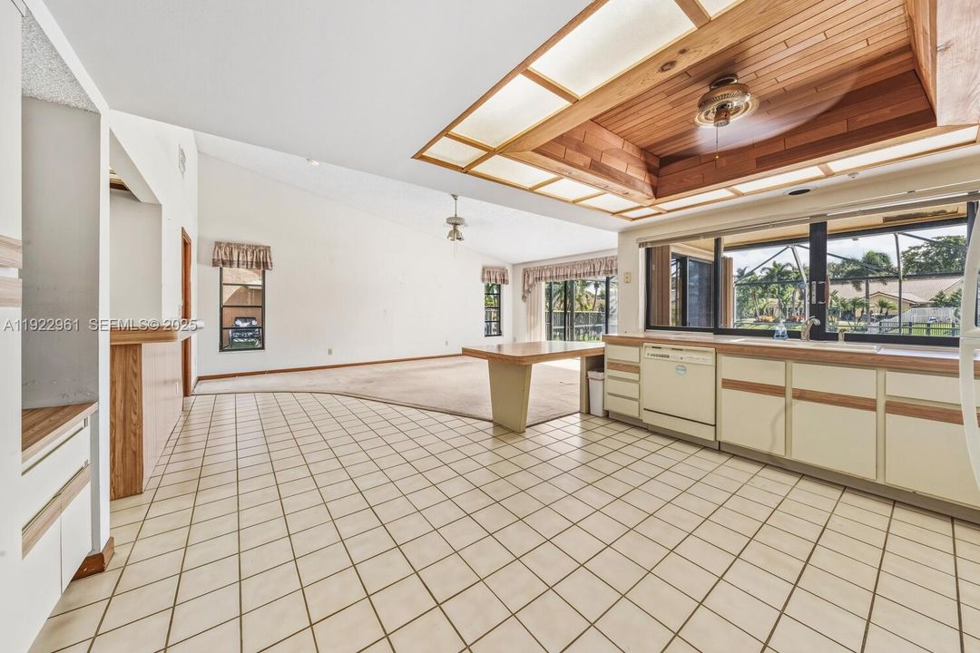 For Sale: $825,000 (4 beds, 2 baths, 2388 Square Feet)