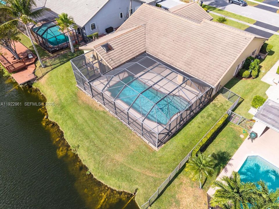 For Sale: $825,000 (4 beds, 2 baths, 2388 Square Feet)