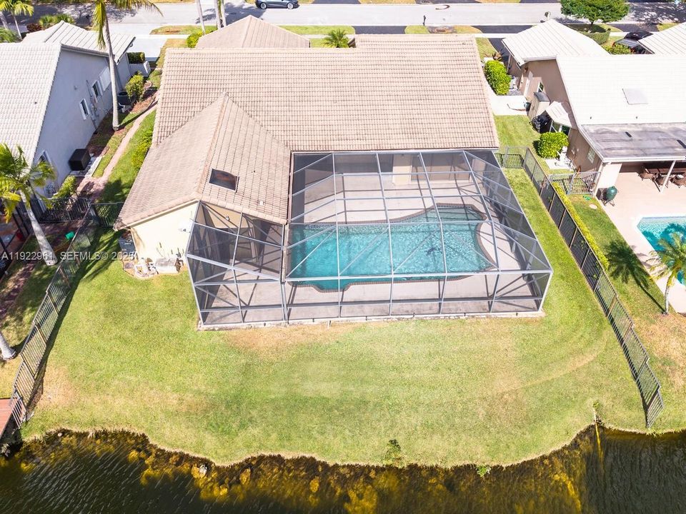 For Sale: $825,000 (4 beds, 2 baths, 2388 Square Feet)