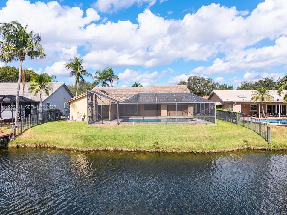 For Sale: $825,000 (4 beds, 2 baths, 2388 Square Feet)