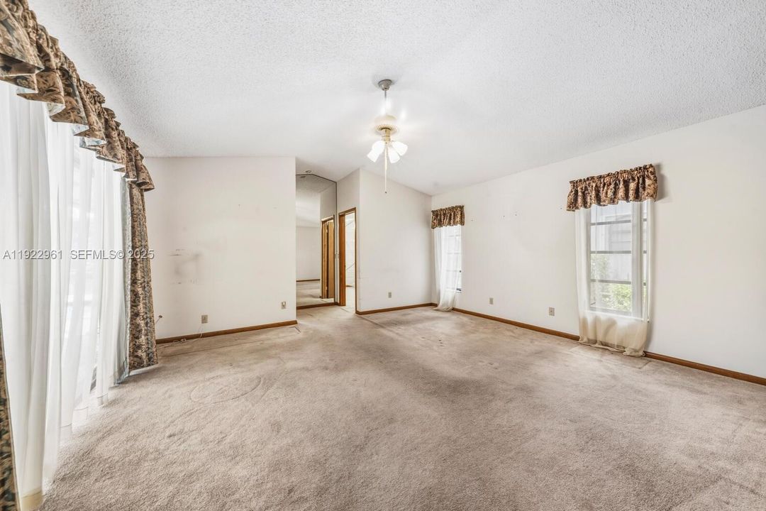 For Sale: $825,000 (4 beds, 2 baths, 2388 Square Feet)