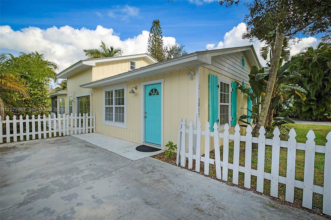 For Sale: $460,000 (3 beds, 1 baths, 1332 Square Feet)