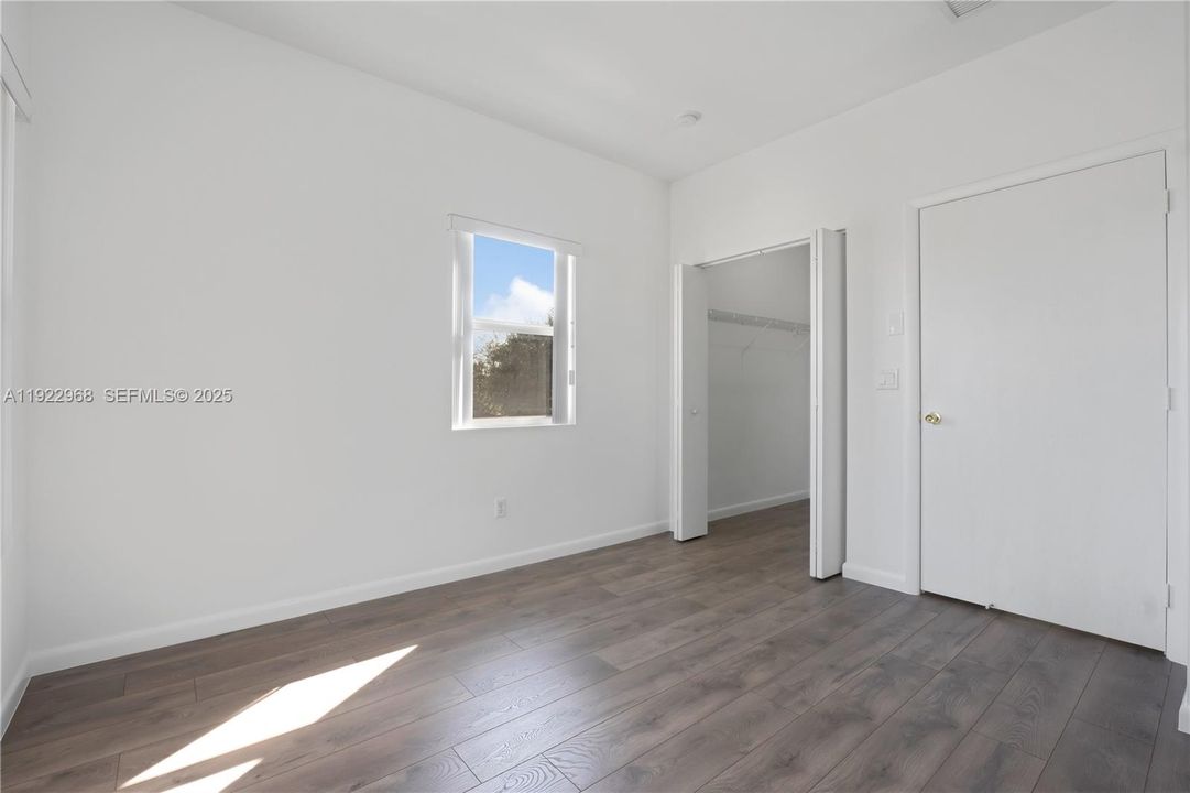 For Rent: $3,300 (3 beds, 2 baths, 1600 Square Feet)