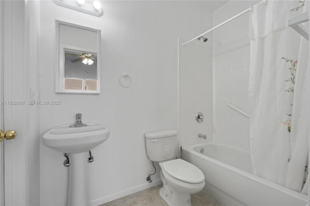 For Rent: $3,300 (3 beds, 2 baths, 1600 Square Feet)