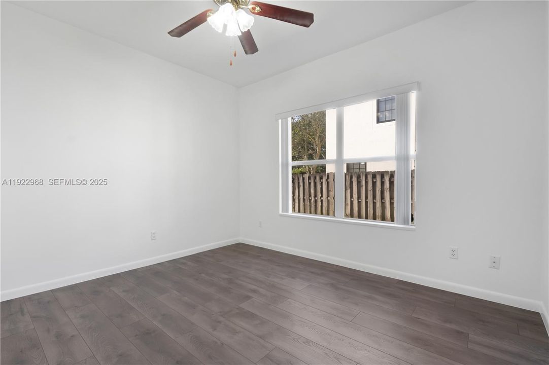 For Rent: $3,300 (3 beds, 2 baths, 1600 Square Feet)