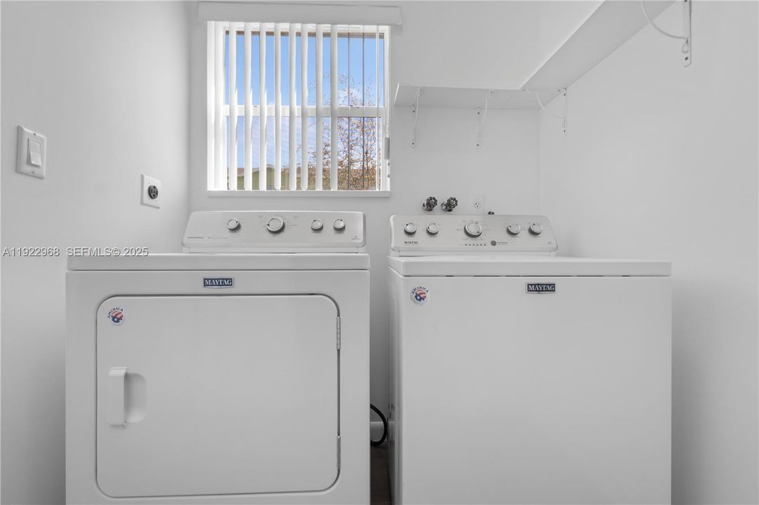 For Rent: $3,300 (3 beds, 2 baths, 1600 Square Feet)