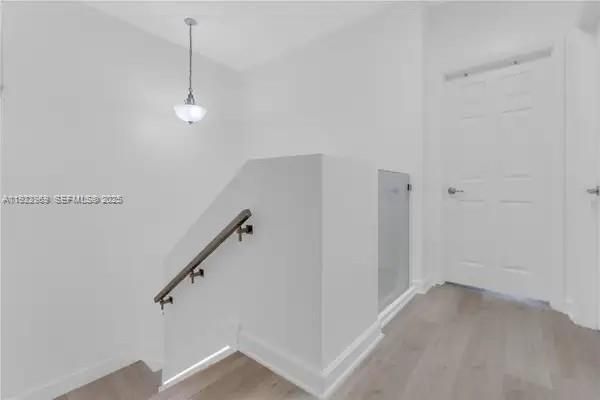 For Rent: $5,300 (4 beds, 3 baths, 2156 Square Feet)