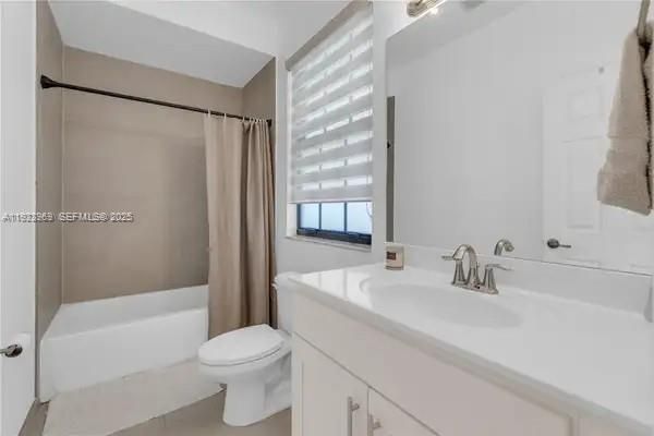 For Rent: $5,300 (4 beds, 3 baths, 2156 Square Feet)