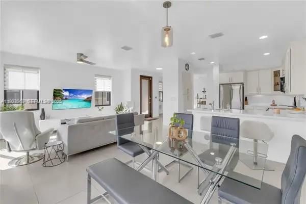 For Rent: $5,300 (4 beds, 3 baths, 2156 Square Feet)