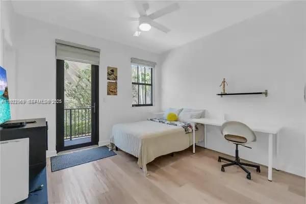 For Rent: $5,300 (4 beds, 3 baths, 2156 Square Feet)