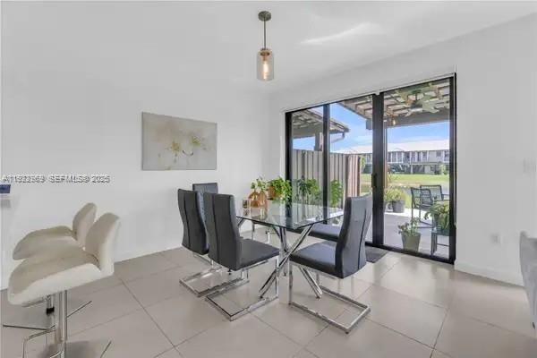 For Rent: $5,300 (4 beds, 3 baths, 2156 Square Feet)