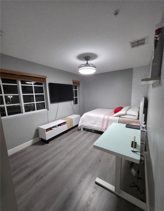 En Venta: $375,000 (3 camas, 2 baños, 1151 Pies cuadrados)