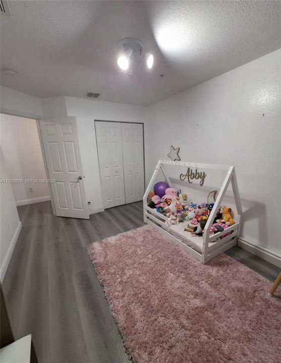 En Venta: $375,000 (3 camas, 2 baños, 1151 Pies cuadrados)