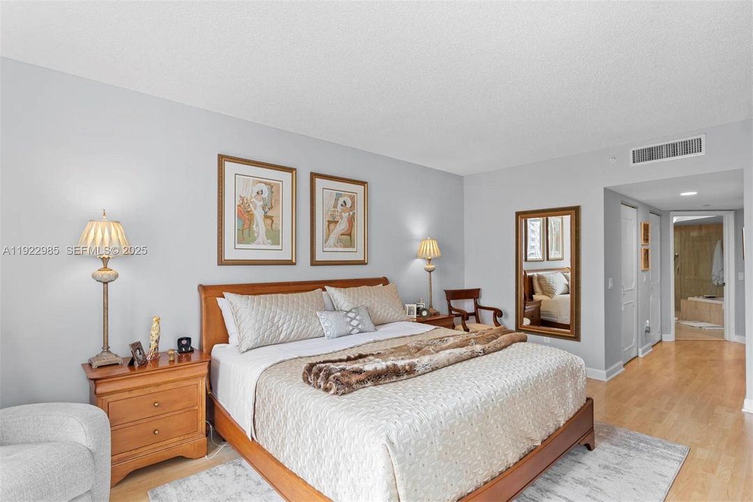 На продажу: $850,000 (2 спален, 2 ванн, 1870 Квадратных фут)