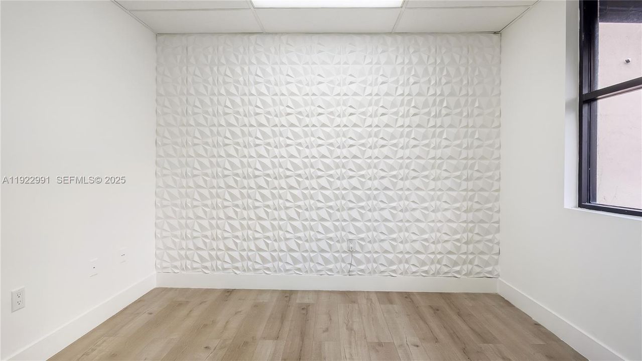 出租: $23 (0 贝兹, 0 浴室, 0 平方英尺)