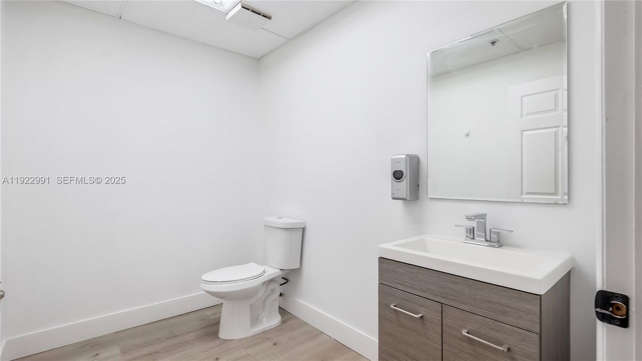 出租: $23 (0 贝兹, 0 浴室, 0 平方英尺)