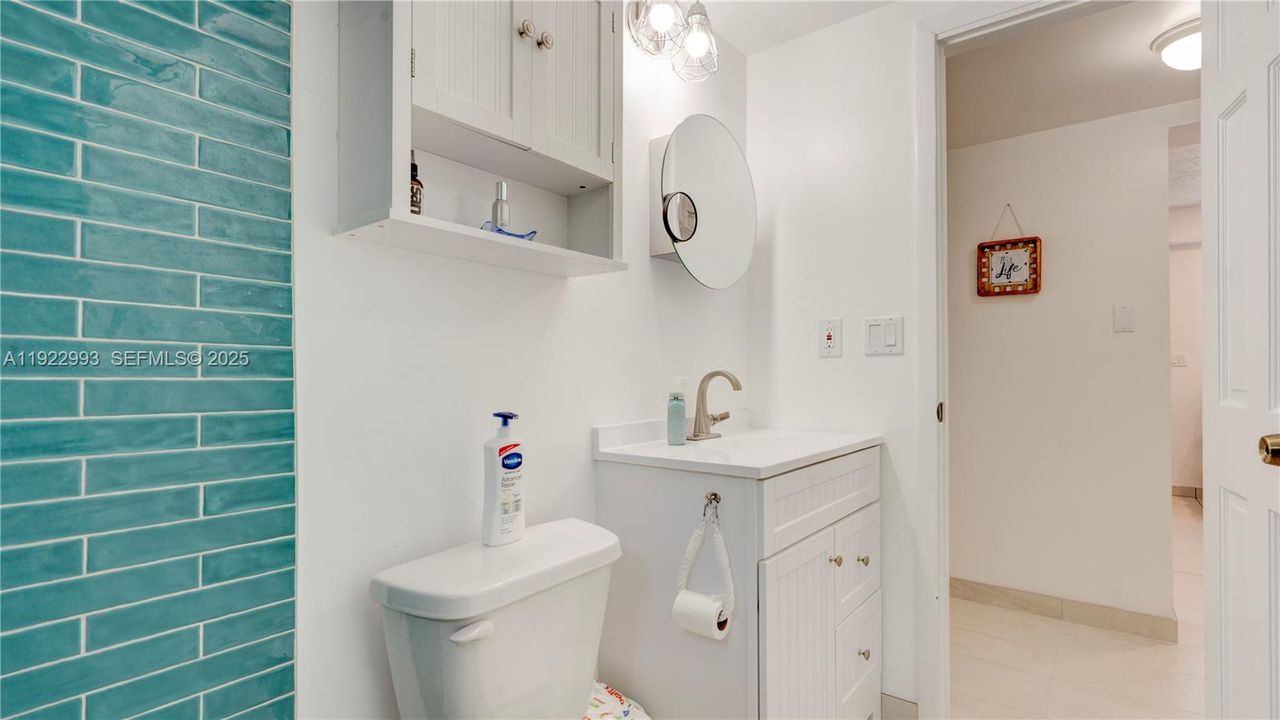 На продажу: $844,900 (4 спален, 2 ванн, 0 Квадратных фут)