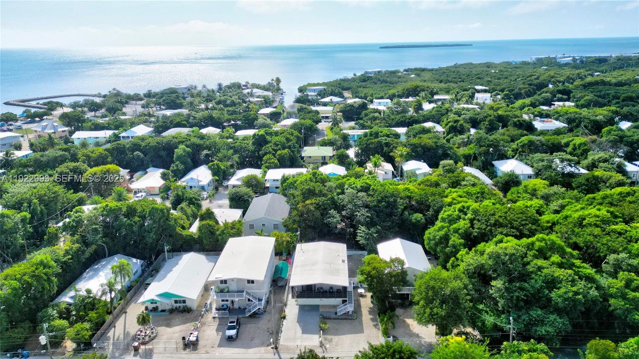 На продажу: $844,900 (4 спален, 2 ванн, 0 Квадратных фут)