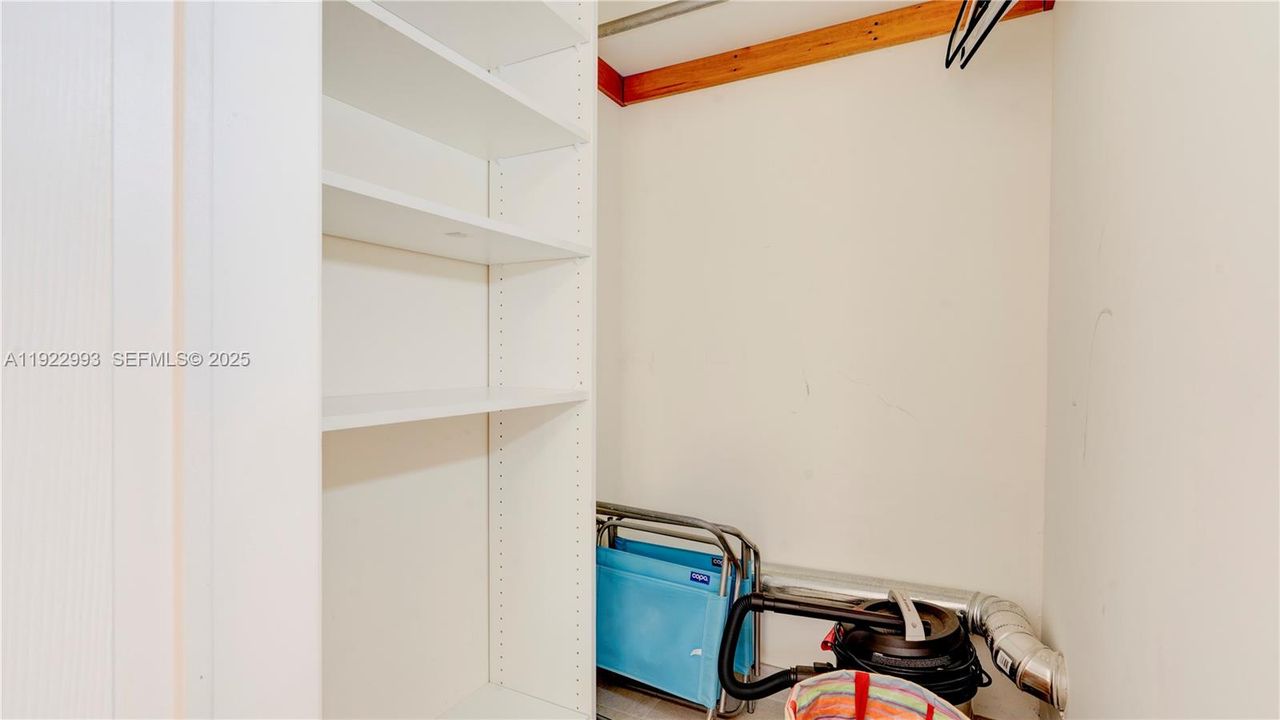 На продажу: $844,900 (4 спален, 2 ванн, 0 Квадратных фут)