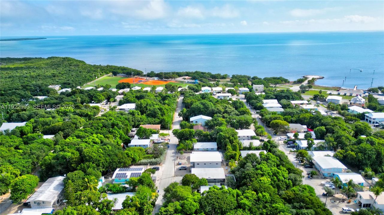 На продажу: $844,900 (4 спален, 2 ванн, 0 Квадратных фут)