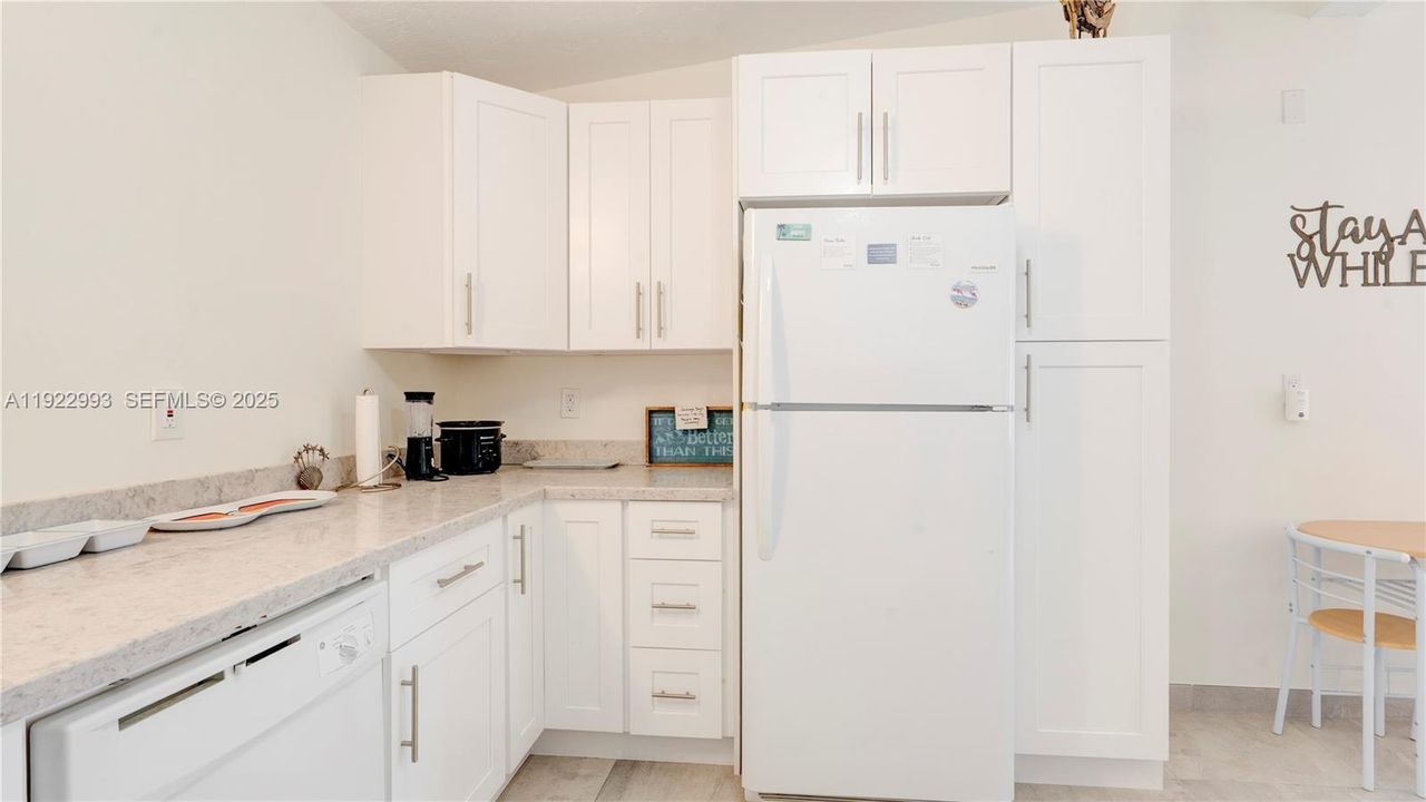 На продажу: $844,900 (4 спален, 2 ванн, 0 Квадратных фут)