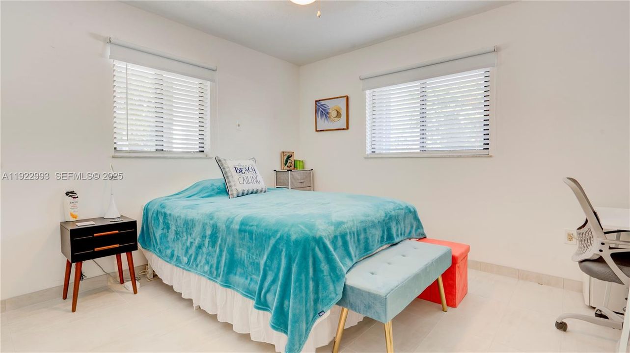 На продажу: $844,900 (4 спален, 2 ванн, 0 Квадратных фут)