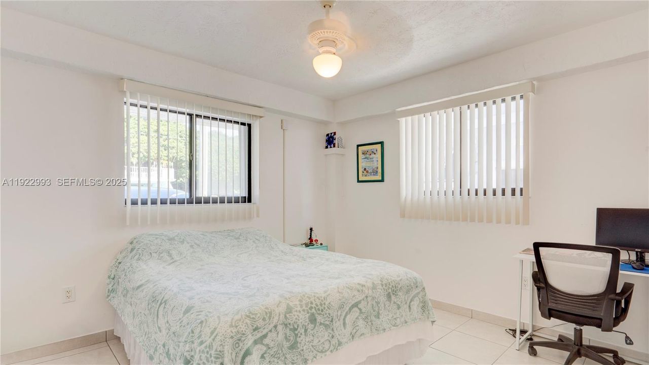 На продажу: $844,900 (4 спален, 2 ванн, 0 Квадратных фут)