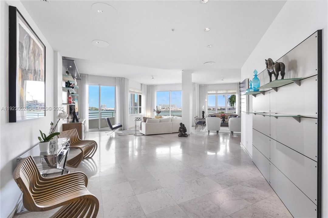 待售: $3,140,000 (4 贝兹, 4 浴室, 3160 平方英尺)