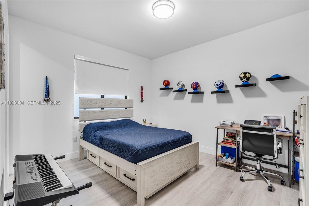 For Rent: $6,950 (4 beds, 3 baths, 2863 Square Feet)