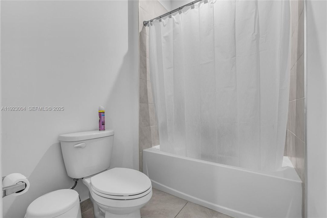 For Rent: $6,950 (4 beds, 3 baths, 2863 Square Feet)