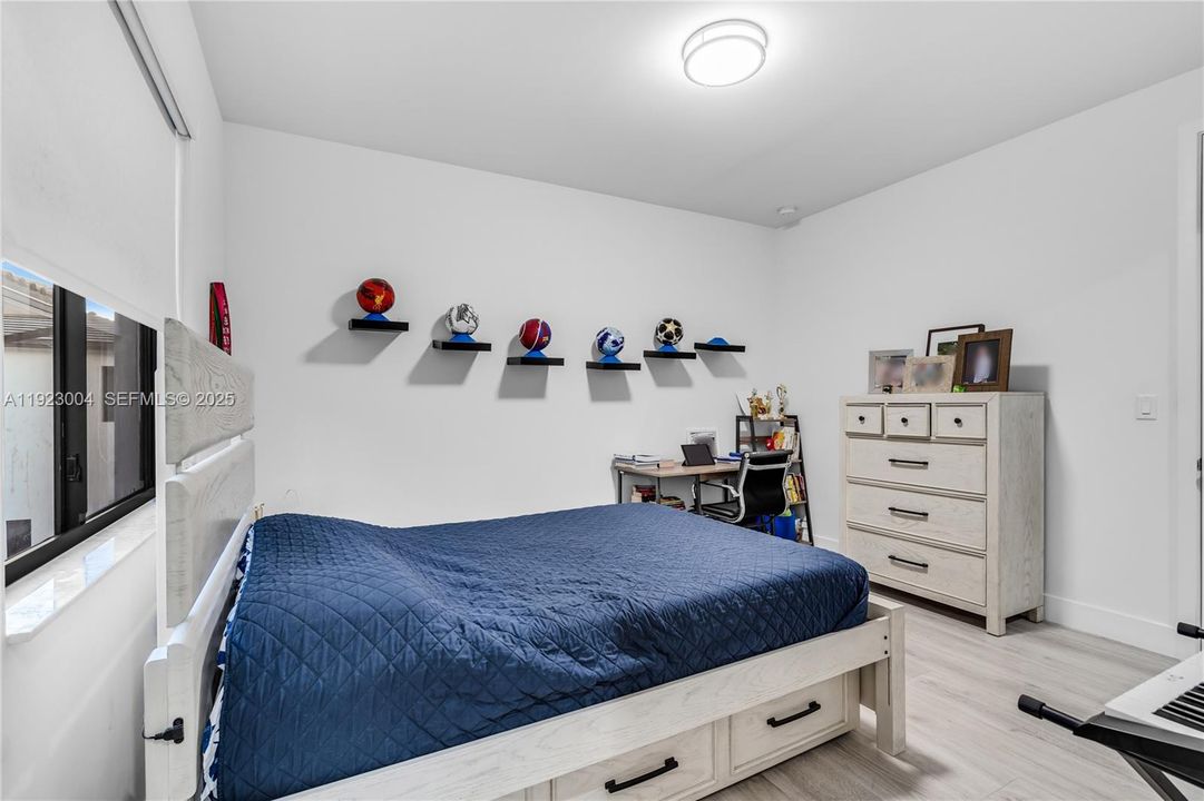 For Rent: $6,950 (4 beds, 3 baths, 2863 Square Feet)