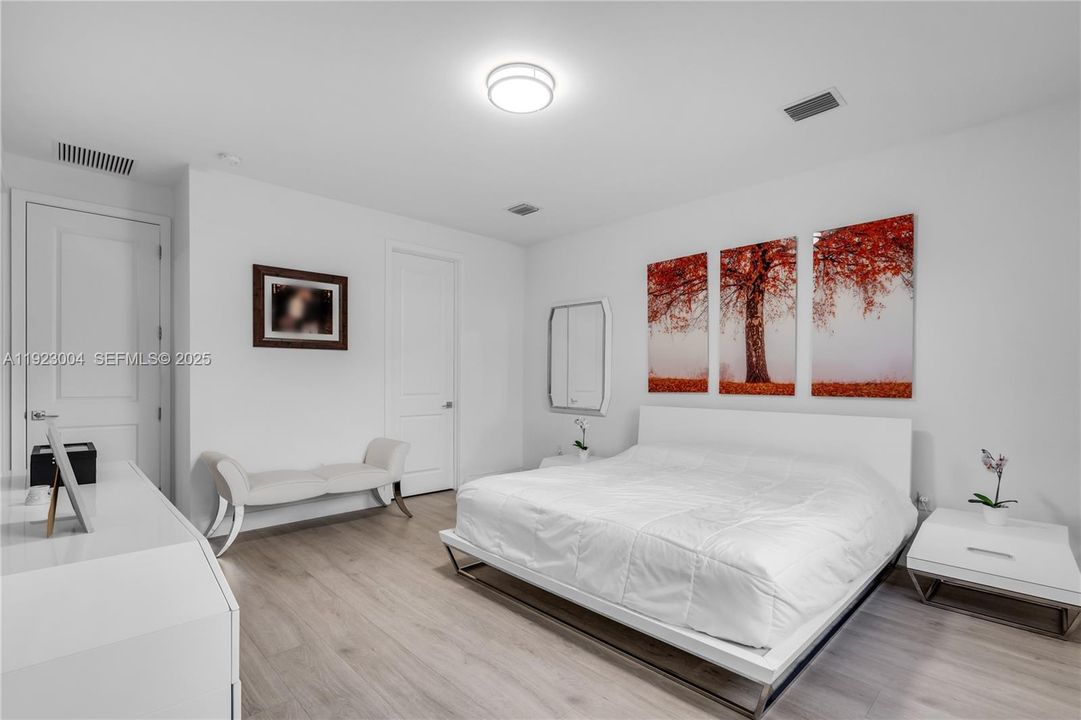 For Rent: $6,950 (4 beds, 3 baths, 2863 Square Feet)