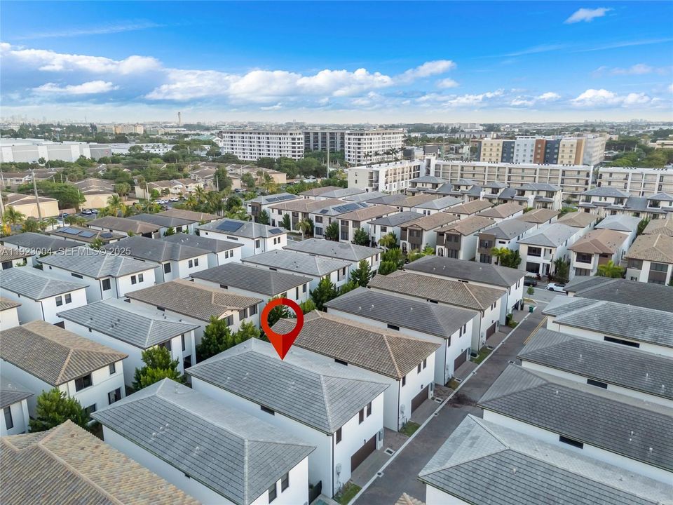 For Rent: $6,950 (4 beds, 3 baths, 2863 Square Feet)