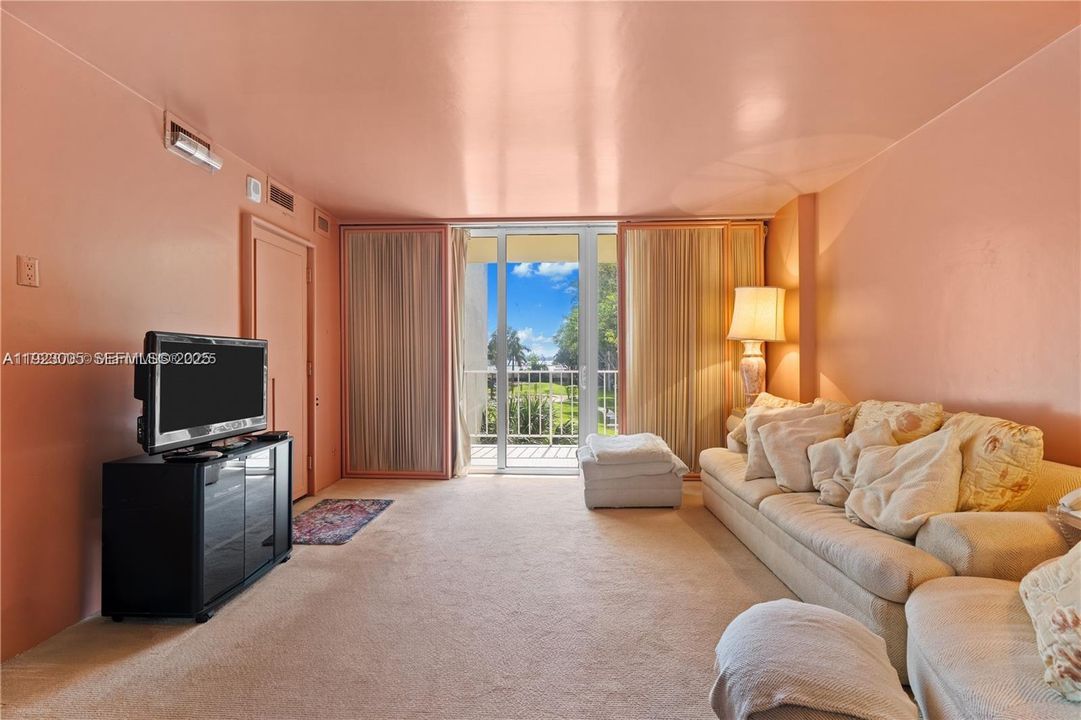 En Renta: $5,500 (3 camas, 4 baños, 1674 Pies cuadrados)