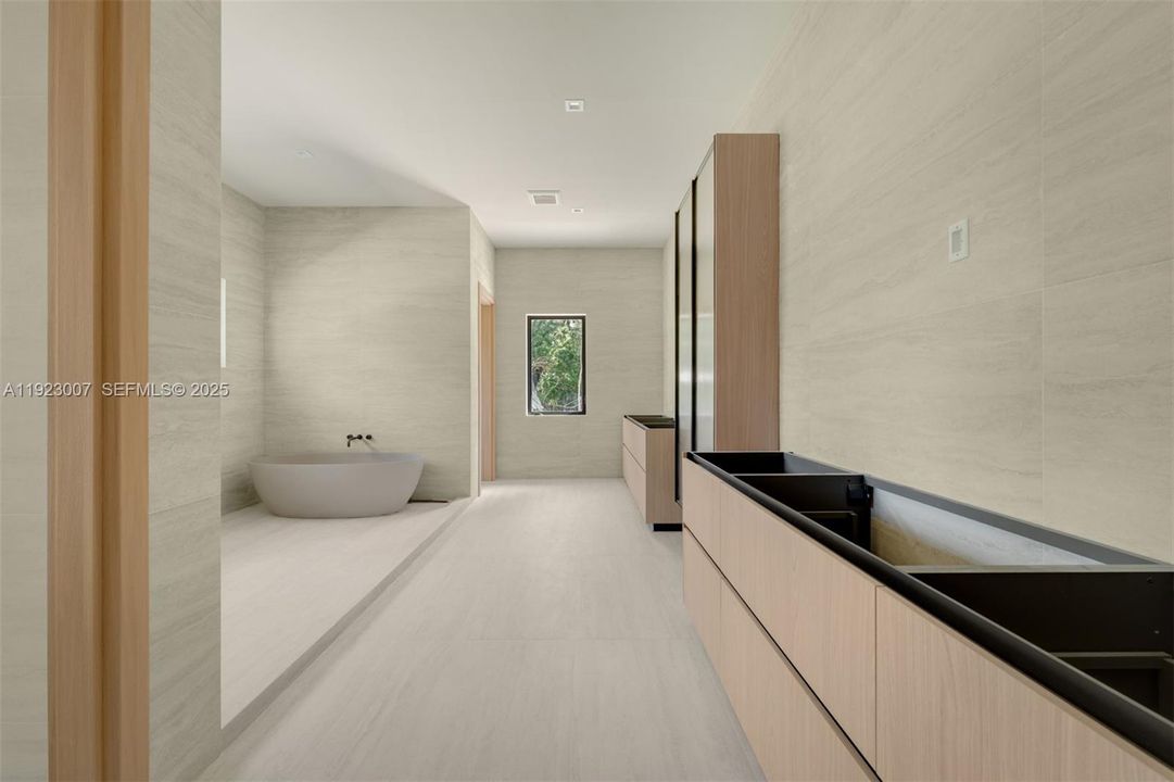 En Venta: $9,950,000 (7 camas, 7 baños, 7310 Pies cuadrados)