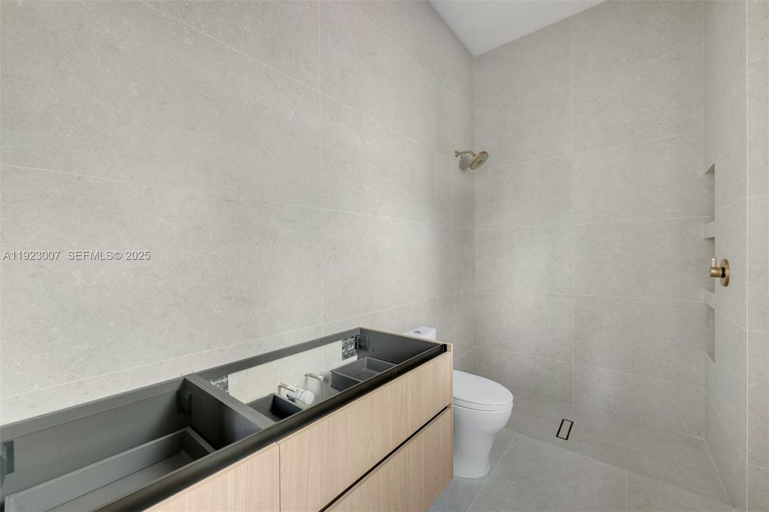 En Venta: $9,950,000 (7 camas, 7 baños, 7310 Pies cuadrados)