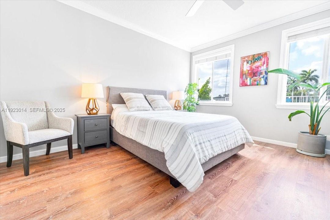 For Rent: $4,950 (4 beds, 2 baths, 2136 Square Feet)