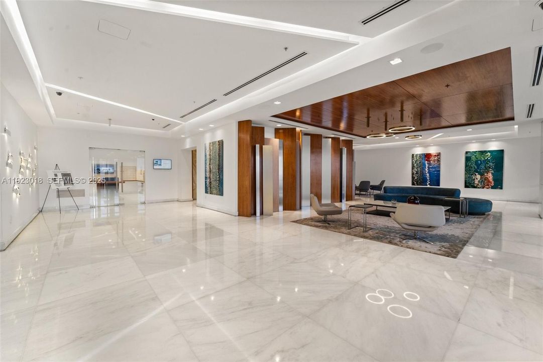 For Sale: $850,888 (2 beds, 2 baths, 1060 Square Feet)