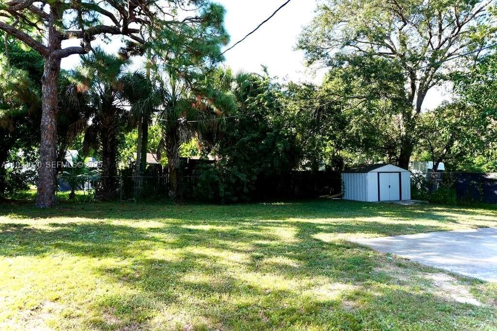 For Rent: $3,500 (4 beds, 2 baths, 1323 Square Feet)