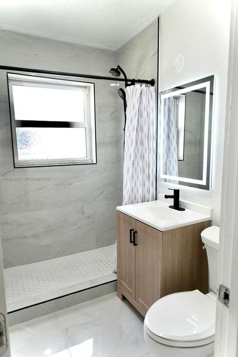 For Rent: $3,500 (4 beds, 2 baths, 1323 Square Feet)