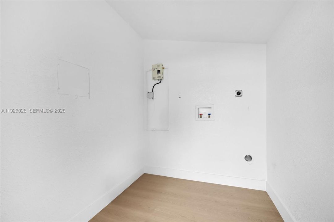 En Venta: $494,900 (4 camas, 1 baños, 1112 Pies cuadrados)