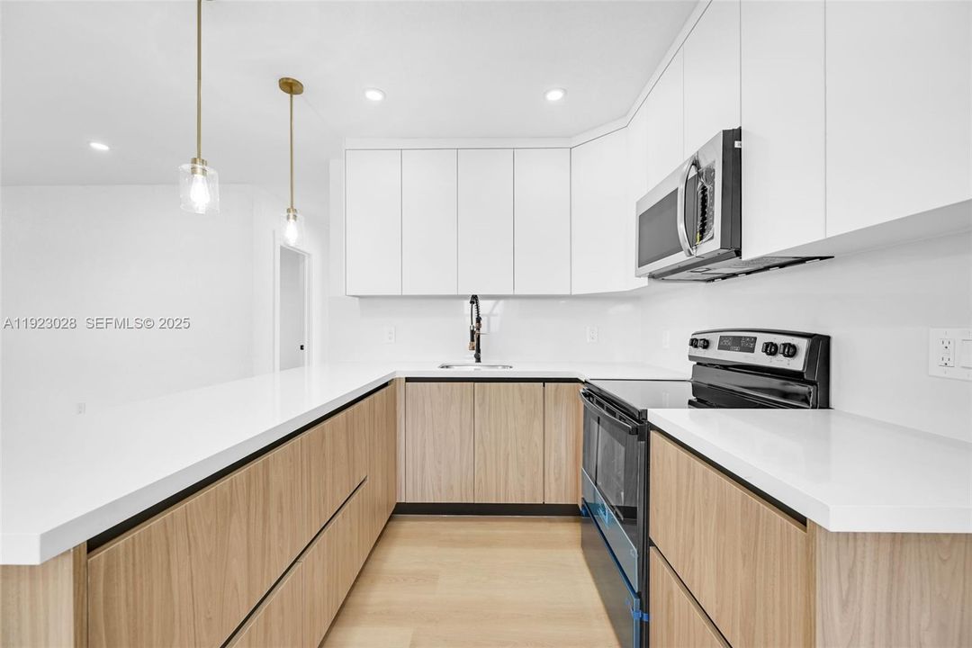 En Venta: $494,900 (4 camas, 1 baños, 1112 Pies cuadrados)