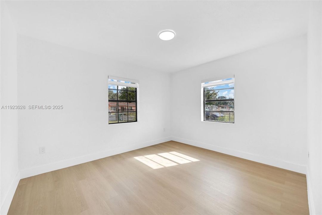 En Venta: $494,900 (4 camas, 1 baños, 1112 Pies cuadrados)